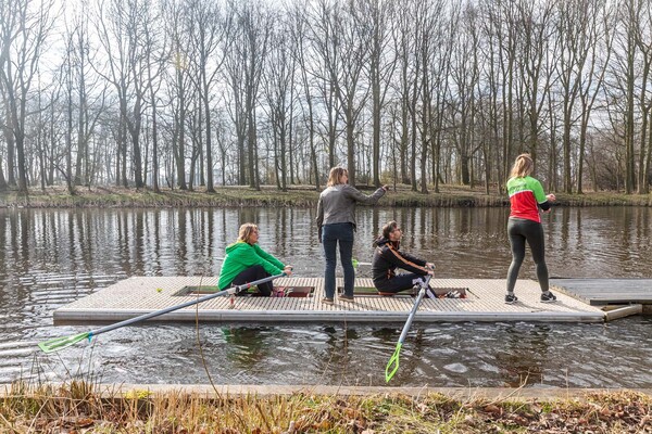 instructie-in-de-bak-droogzwemmen-zeg-maar