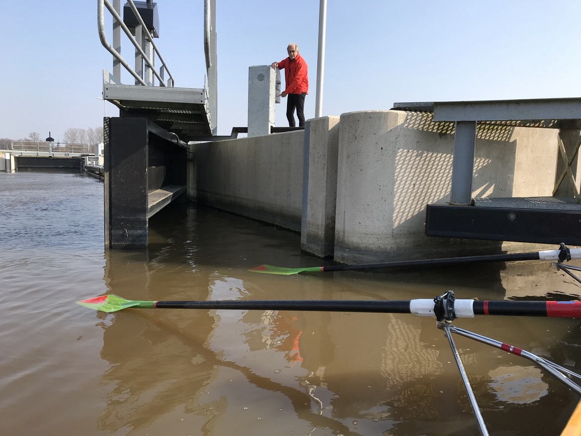 kees-schouten-onze-sluiswachter-op-de-heenreis